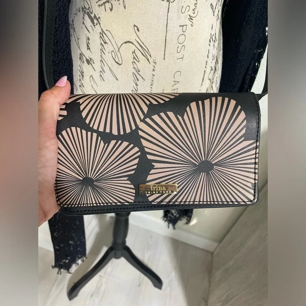⭐️ Trina Turk Crossbody Bag Black/Cream EUC